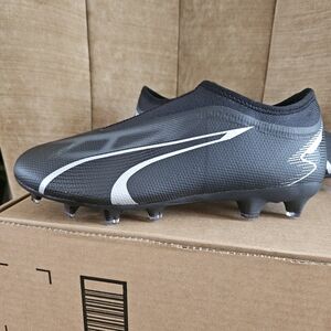 SOLD - Puma Ultra Black Soccer Cleats. Never Been Worn.